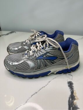 Brooks Ariel Women's Running Shoes Silver White Blue Sneakers SZ 8 Wide